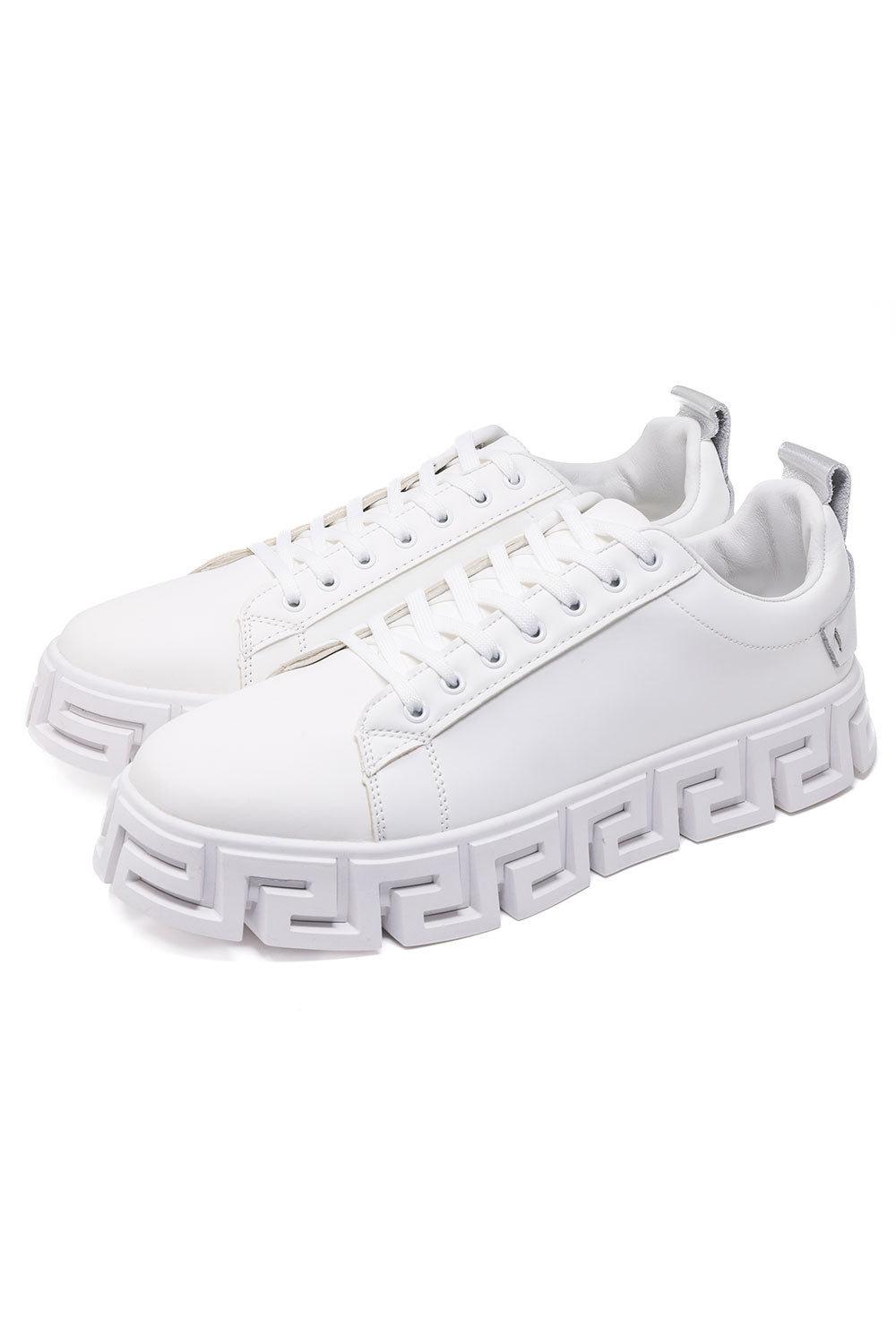 Nifty Pair Low Top Sneakers 2