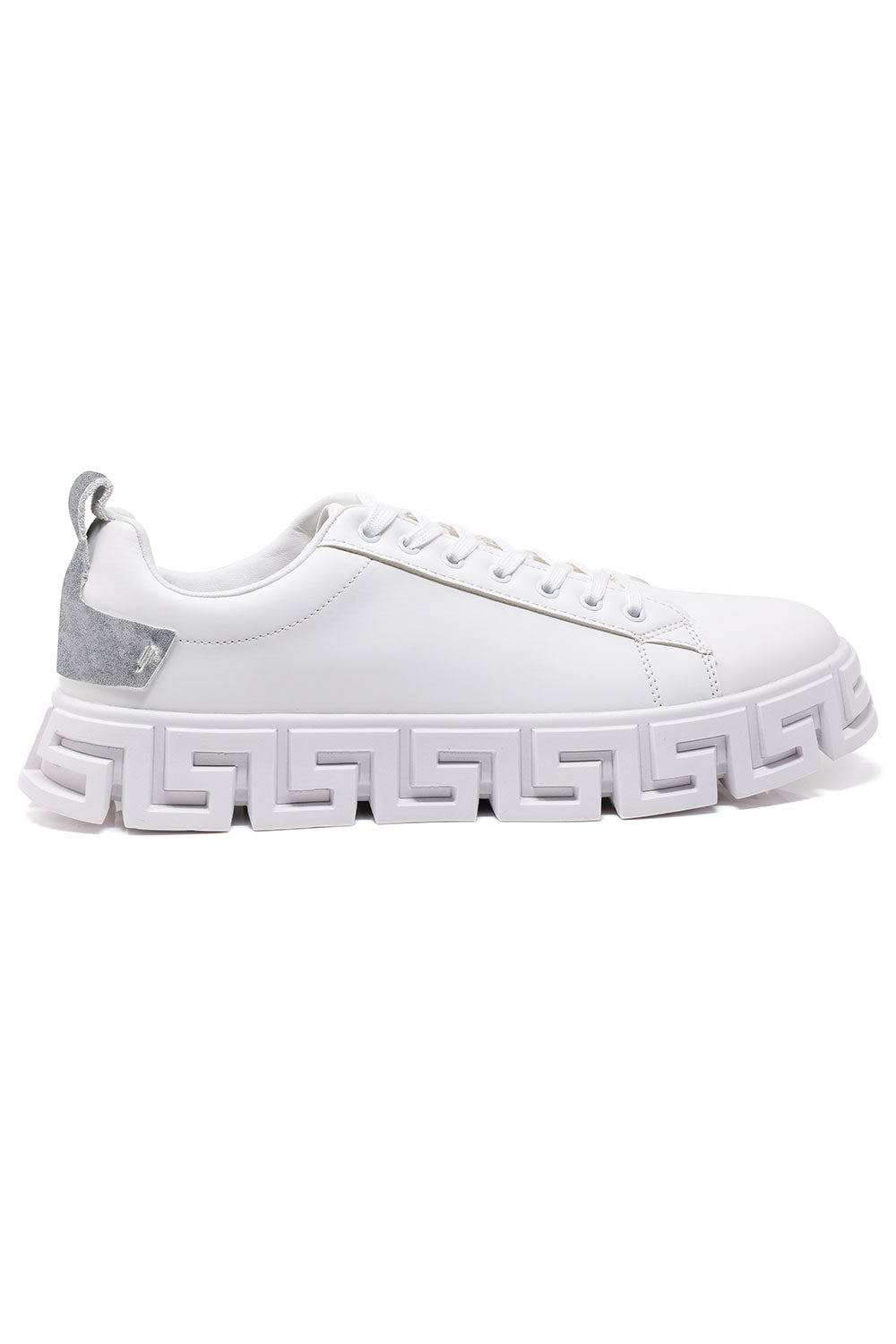 Nifty Pair Low Top Sneakers 2
