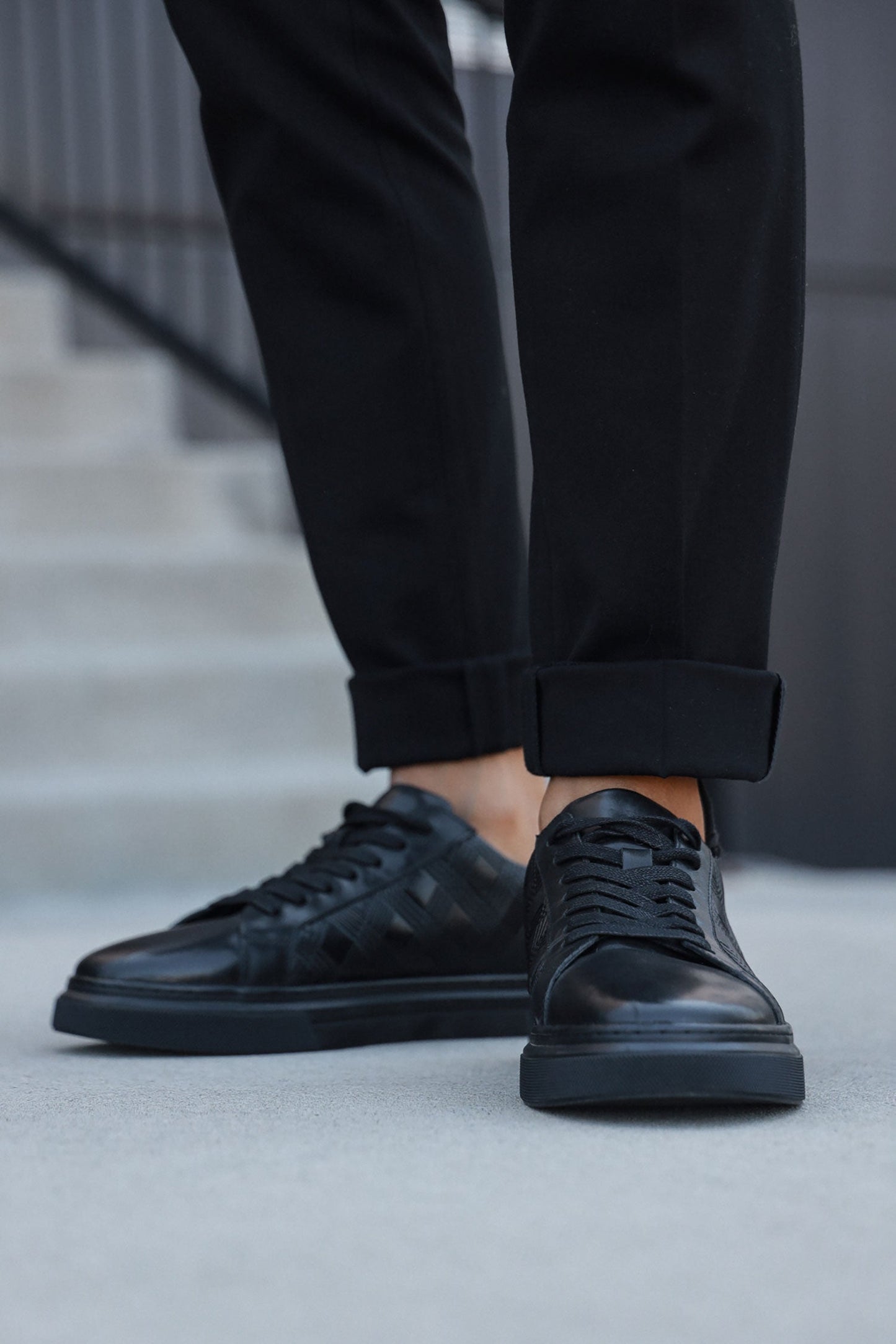 Cebu Graphic Low Top Sneaker