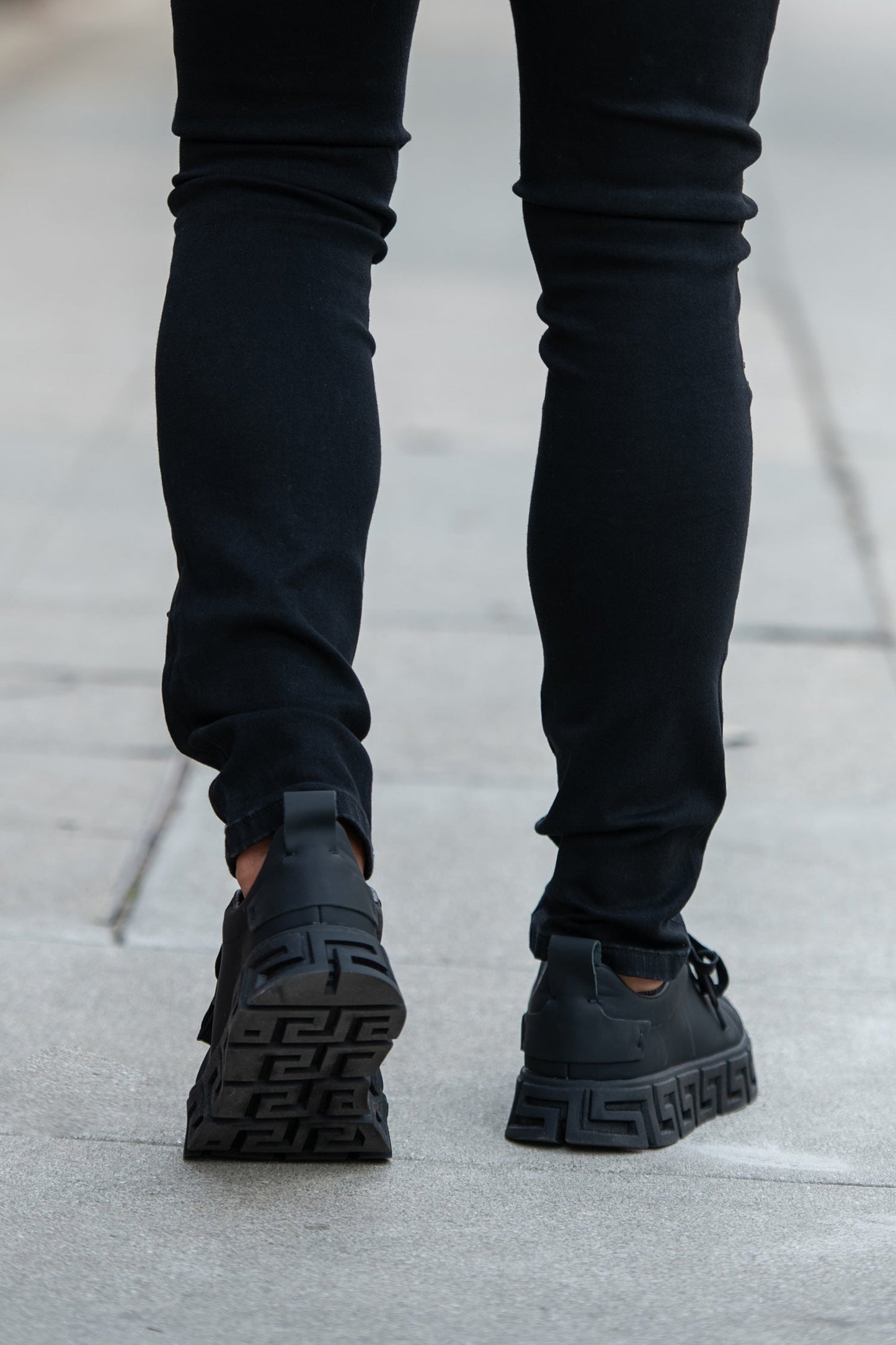 Nifty Pair Low Top Sneakers 2